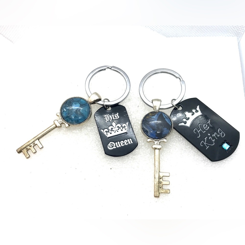 Keychain His Queen Her King 2 pieces set with handmade domes on key charms